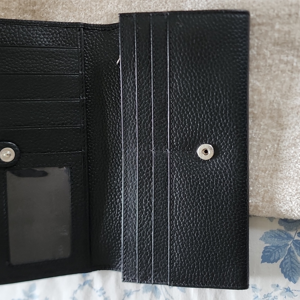 Wallet - Picture 2 of 5
